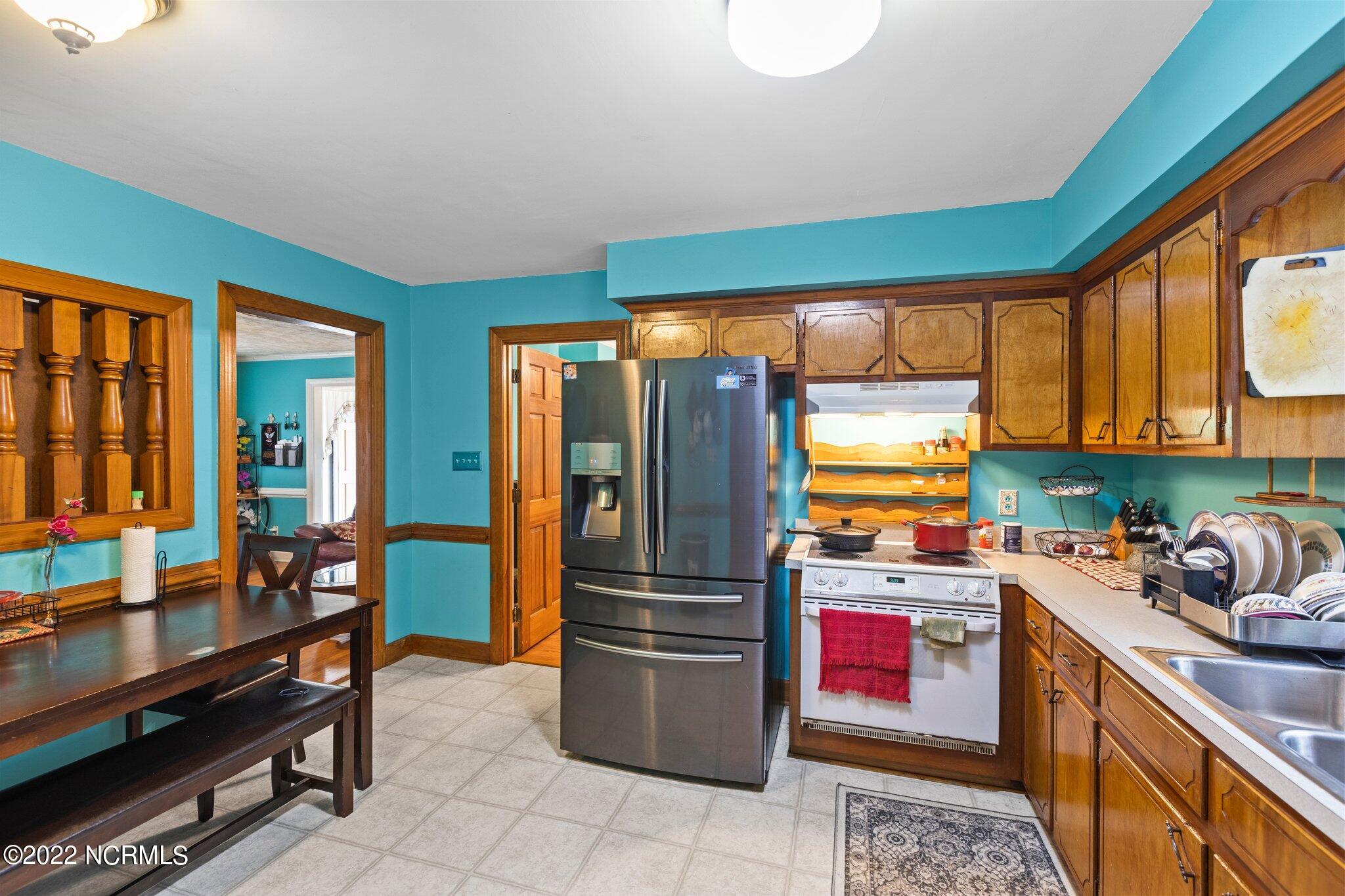 1307 Kimberly Road New Bern, NC 28562 - Photo 11 of 24 Kitchen 1