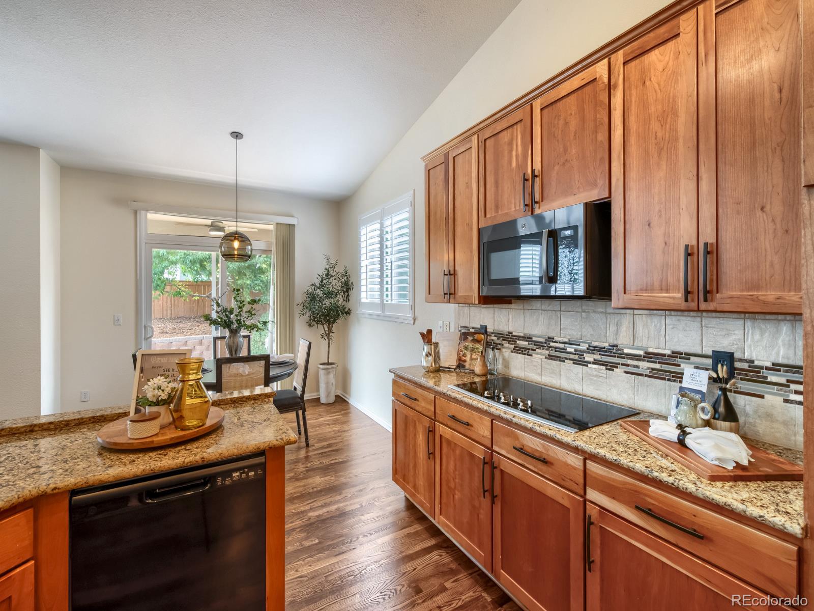 11039 Valleybrook Circle Highlands Ranch, CO 80130 - Photo 10 of 33