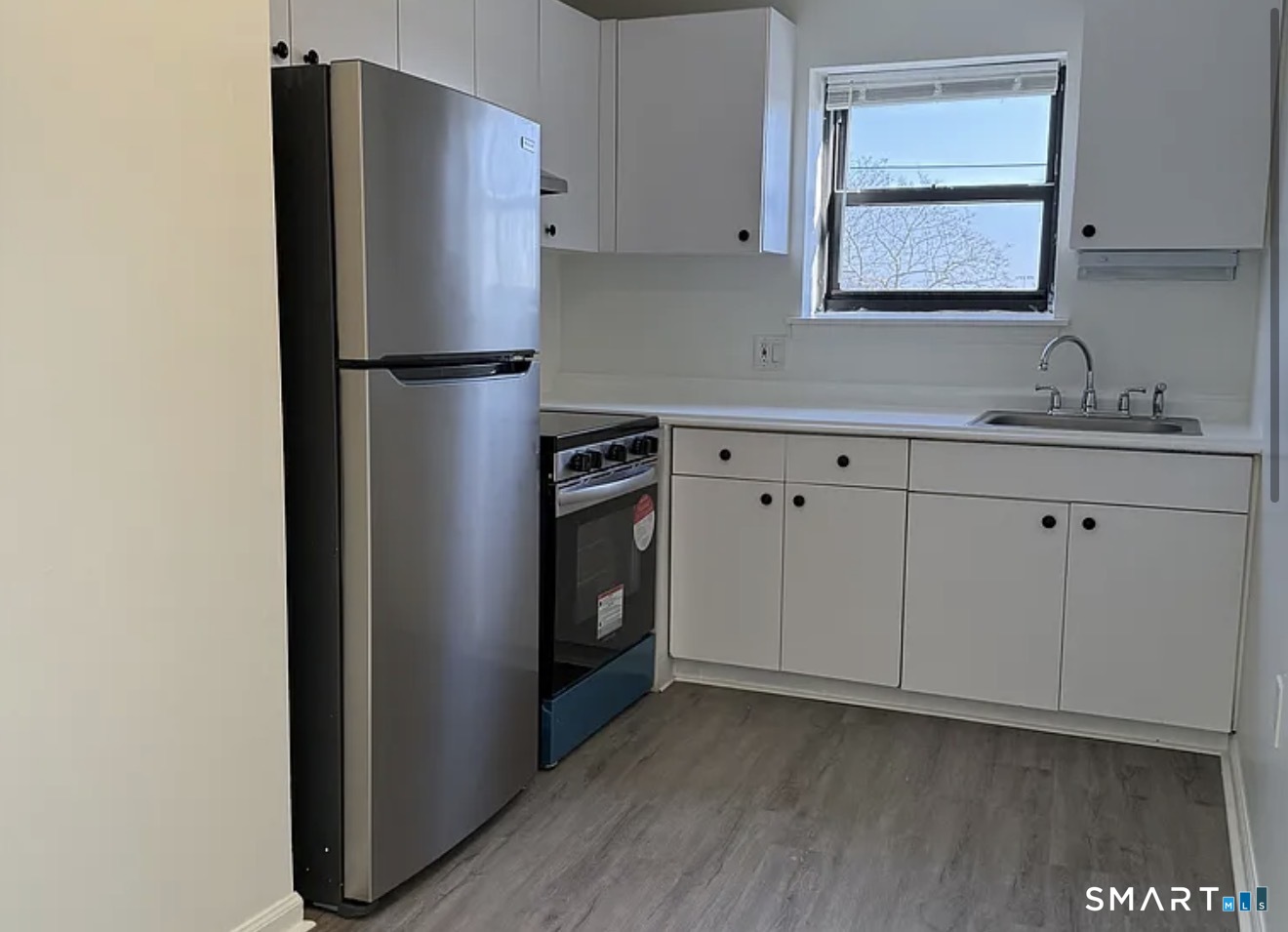 832 Atlantic Street, Unit 3A Bridgeport, CT 06604 - Photo 3 of 6
