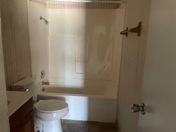 $1,800 | 1070 Golden Gate Circle, Corpus Christi, TX 78416