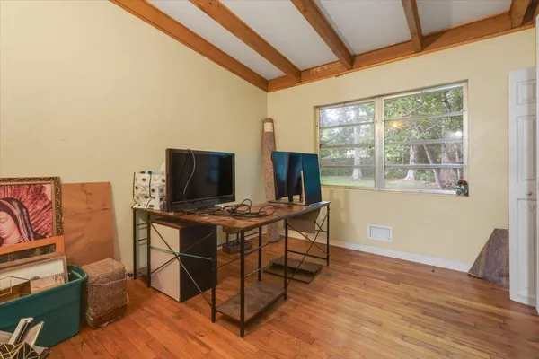 $1,975 | 1612 Hasosaw Nene, Tallahassee, FL 32301