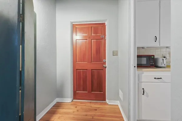 $1,975 | 1612 Hasosaw Nene, Tallahassee, FL 32301