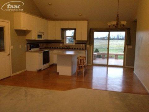 12304 Niblock Road Chesaning, MI 48616 - Photo 2 of 13 20243485-1.JPG