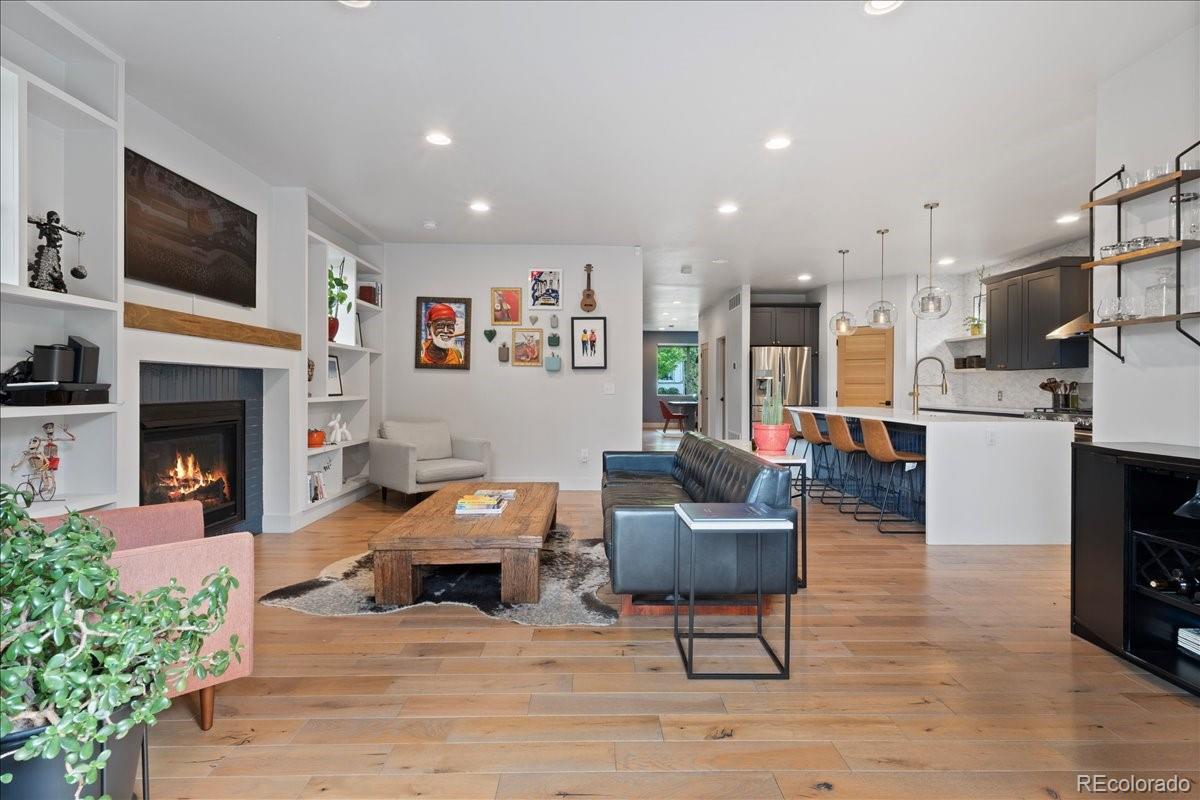 2533 Emerson Street Denver, CO 80205 - Photo 14 of 37