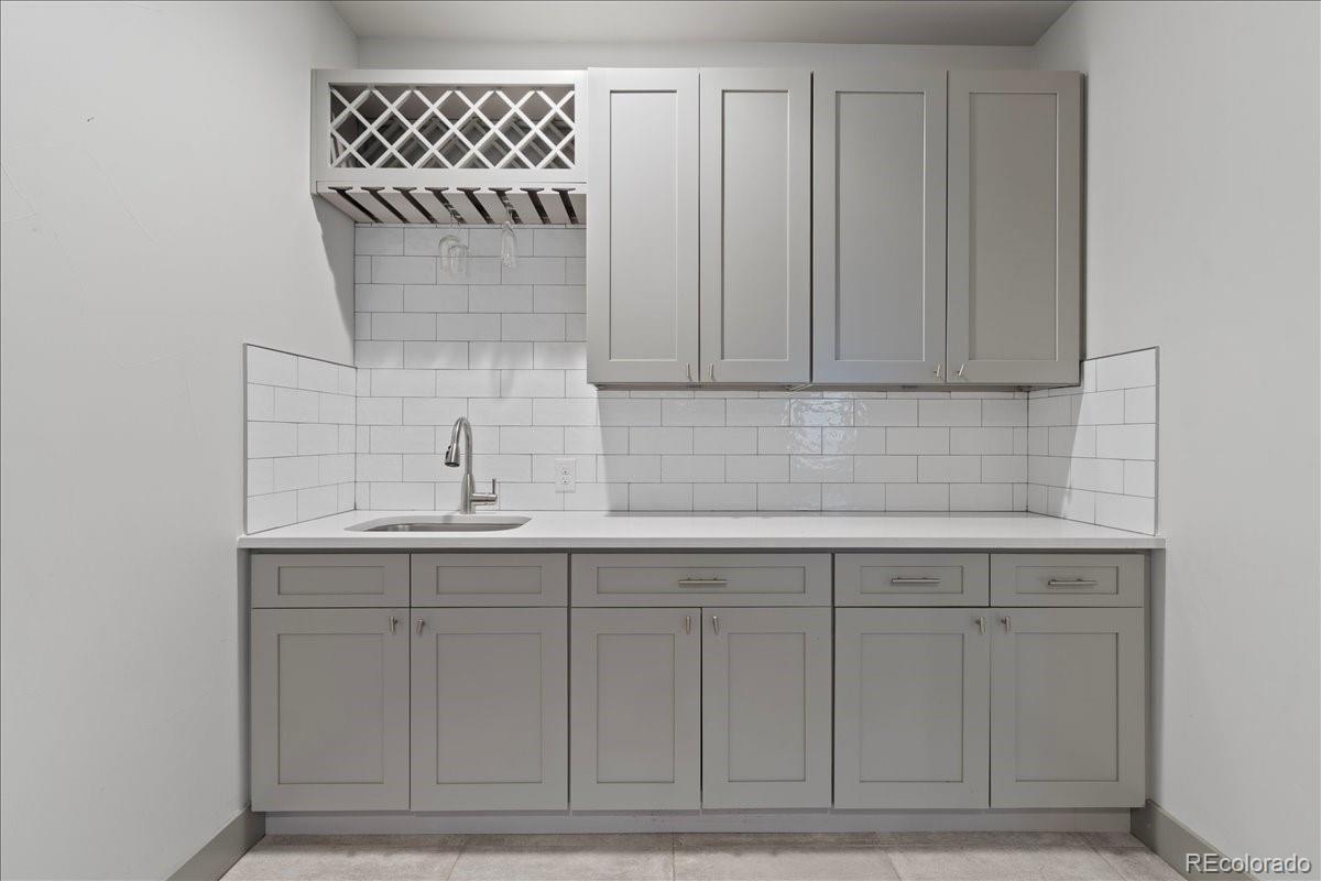 2533 Emerson Street Denver, CO 80205 - Photo 28 of 37