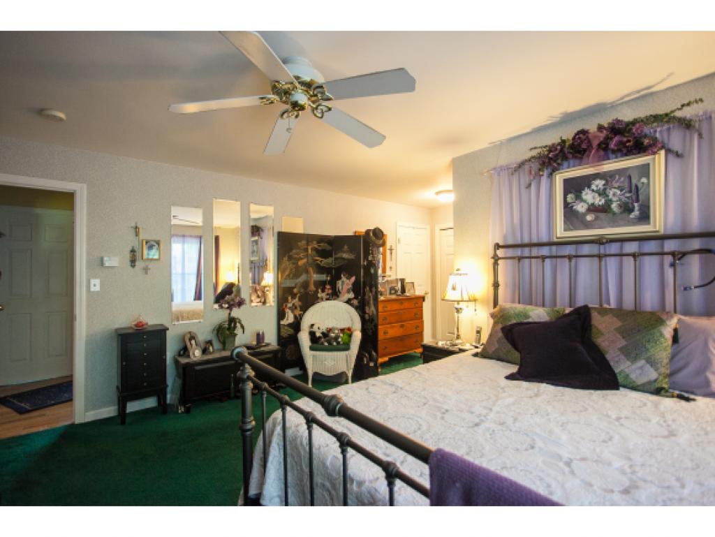 115 Rockingham Road Londonderry, NH 03053 - Photo 16 of 30 Gallery Image 16