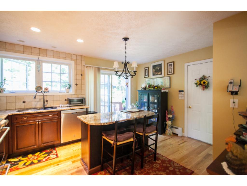 115 Rockingham Road Londonderry, NH 03053 - Photo 5 of 30 Gallery Image 5