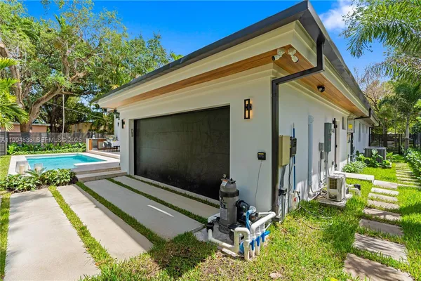 $3,795,000 | 525 Northeast 101st Street, Miami Shores, FL 33138