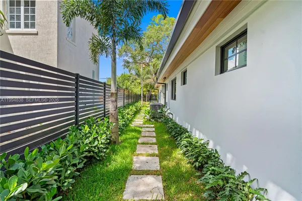 $3,795,000 | 525 Northeast 101st Street, Miami Shores, FL 33138