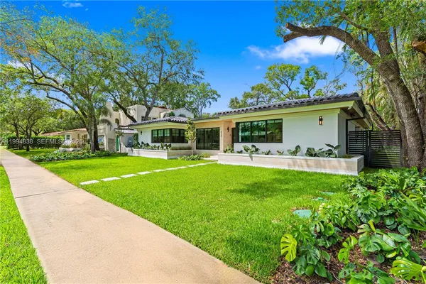 $3,795,000 | 525 Northeast 101st Street, Miami Shores, FL 33138