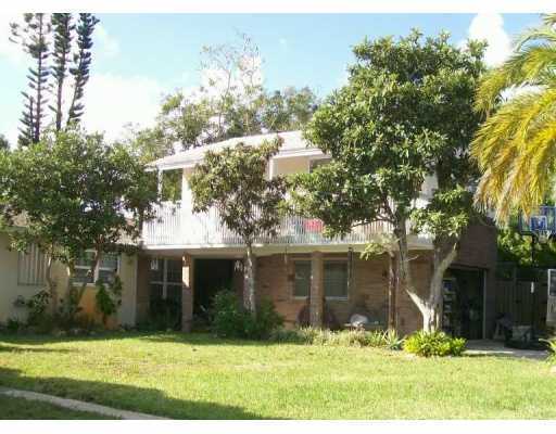 486 Dover Road Tequesta, FL 33469 - Photo 1 of 15 Primary Photo