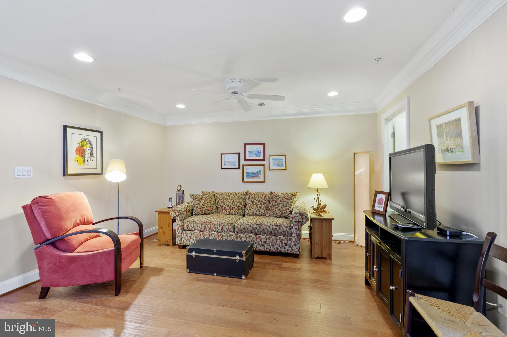 6926 Summit Circle Baltimore, MD 21239 - Photo 25 of 52 Ceiling fan, recessed lighting, great space