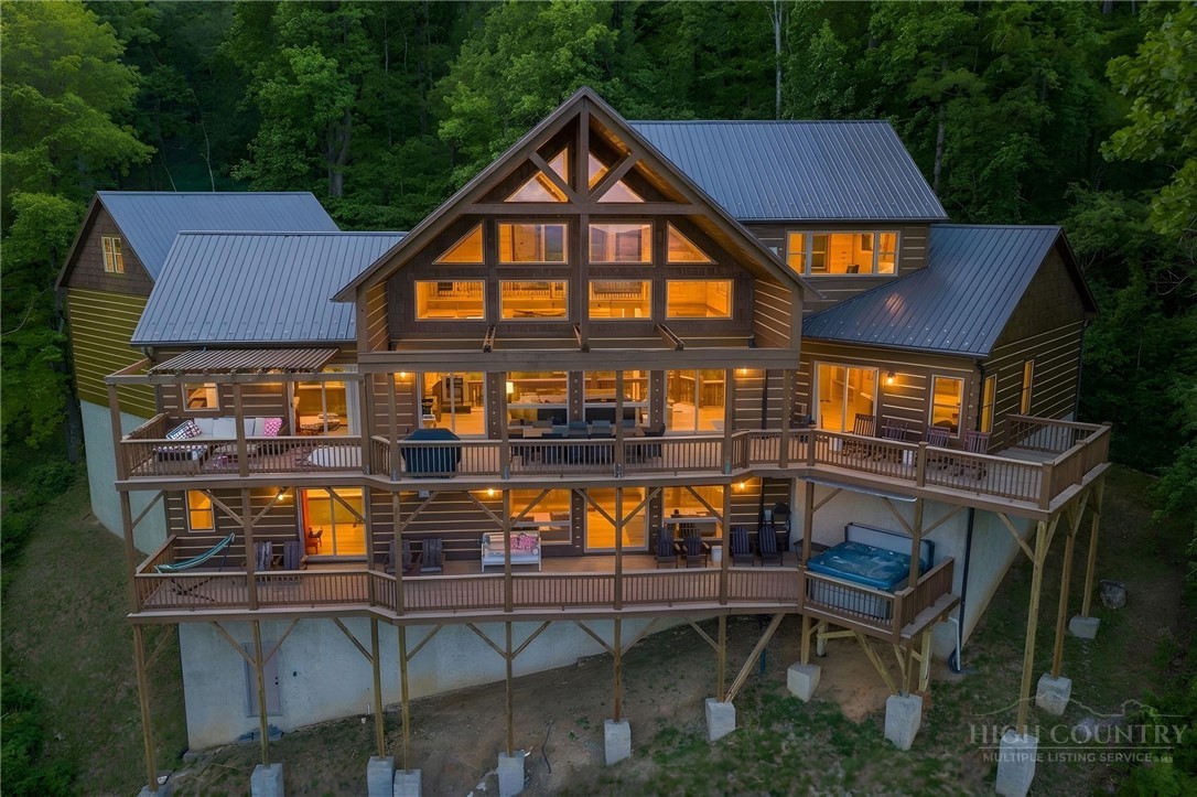 306 Old Megs Lane Boone, NC 28607 - Photo 4 of 47