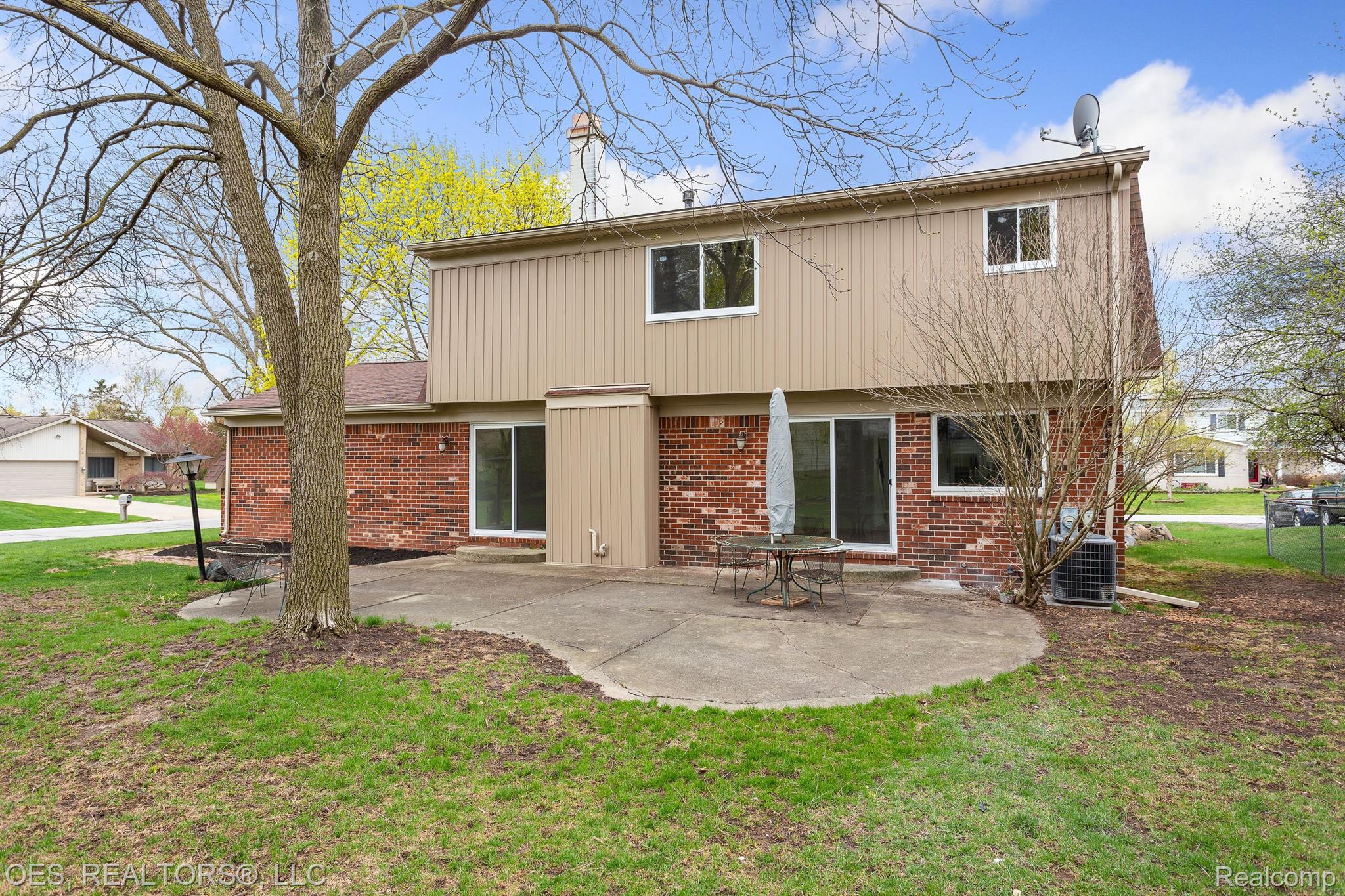 22510 Deerfield Road Novi, MI 48375 - Photo 36 of 42 Gallery Image 36