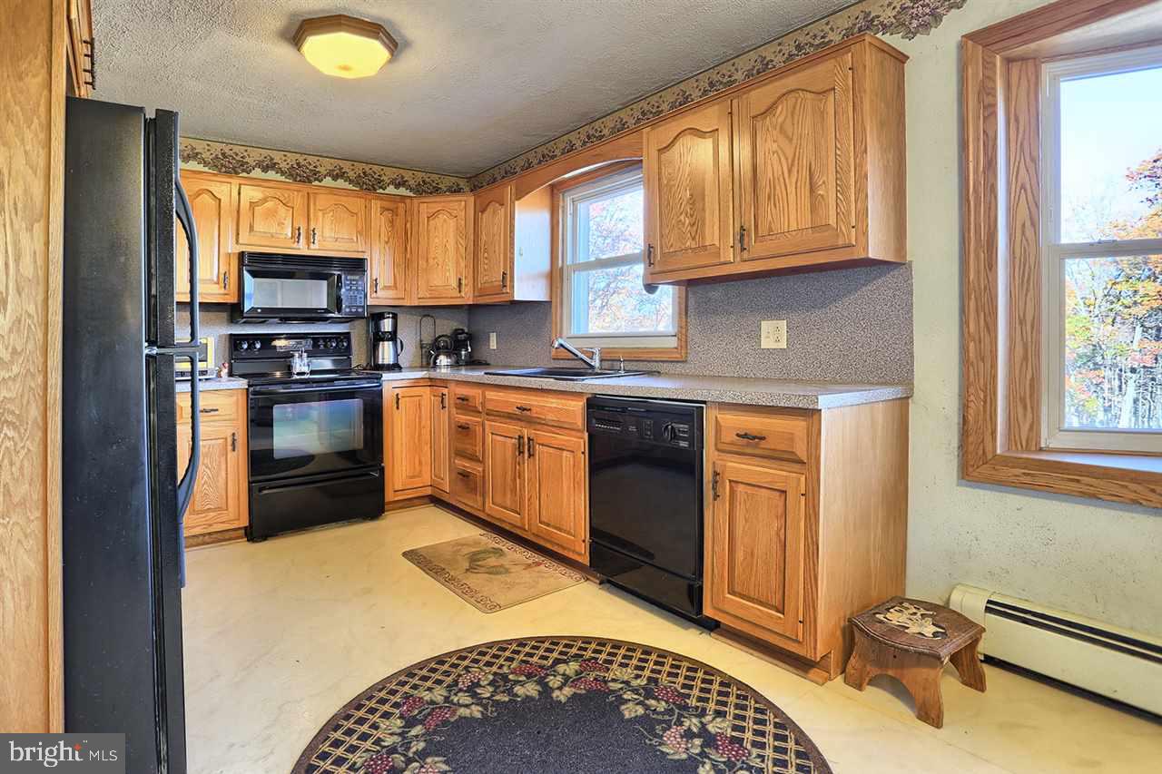 94 Irish Road New Bloomfield, PA 17068 - Photo 13 of 25 Gallery Image 13