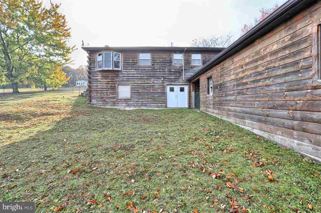 94 Irish Road New Bloomfield, PA 17068 - Photo 7 of 25 Gallery Image 7
