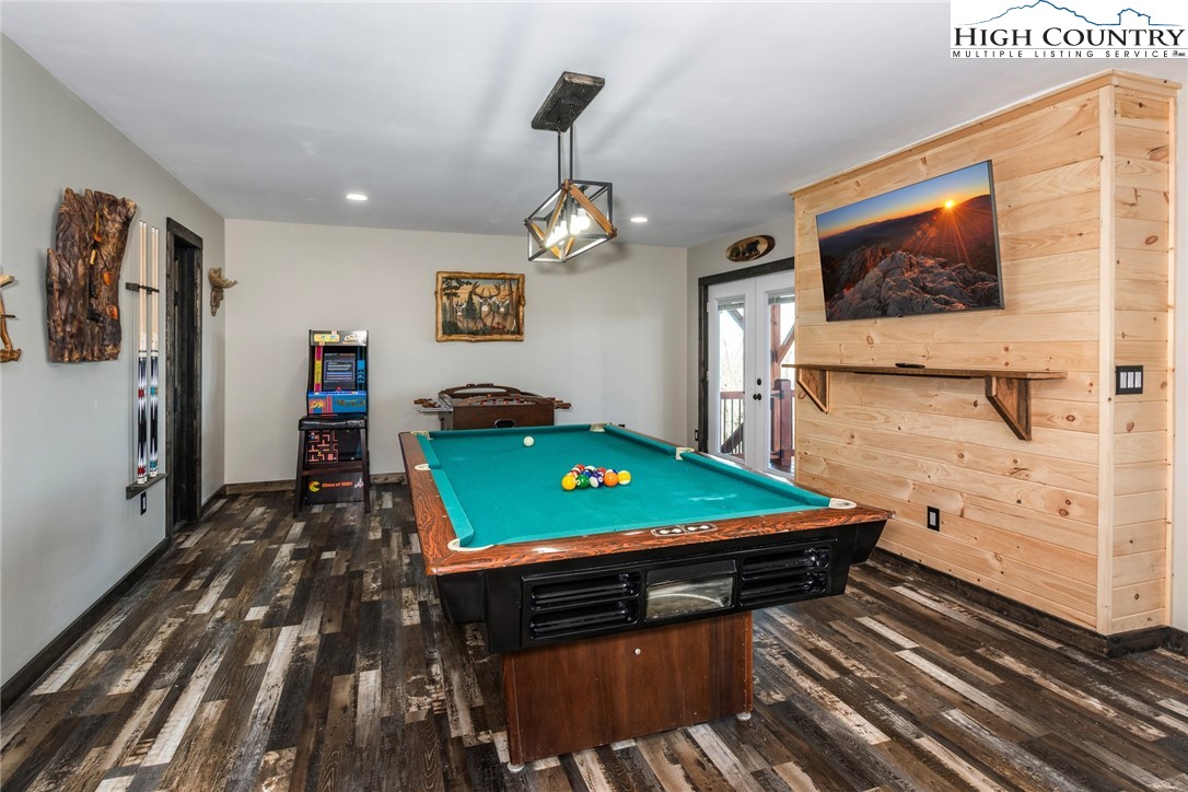 128 Hawthorne Road Beech Mountain, NC 28604 - Photo 31 of 47 Gallery Image 31