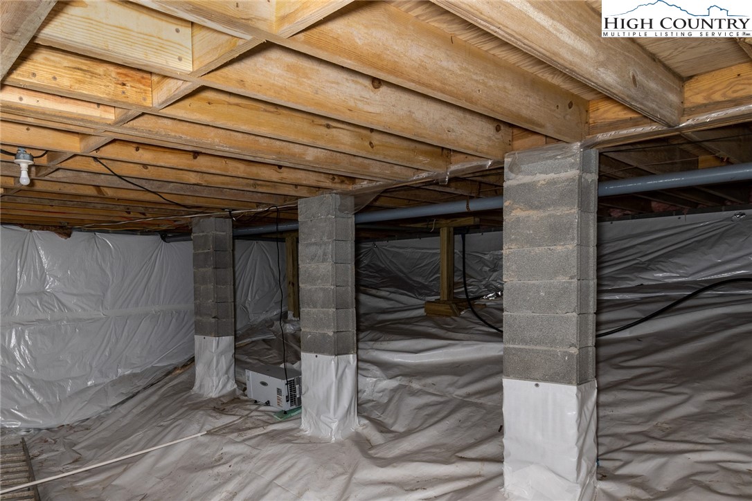 128 Hawthorne Road Beech Mountain, NC 28604 - Photo 40 of 47 Gallery Image 40