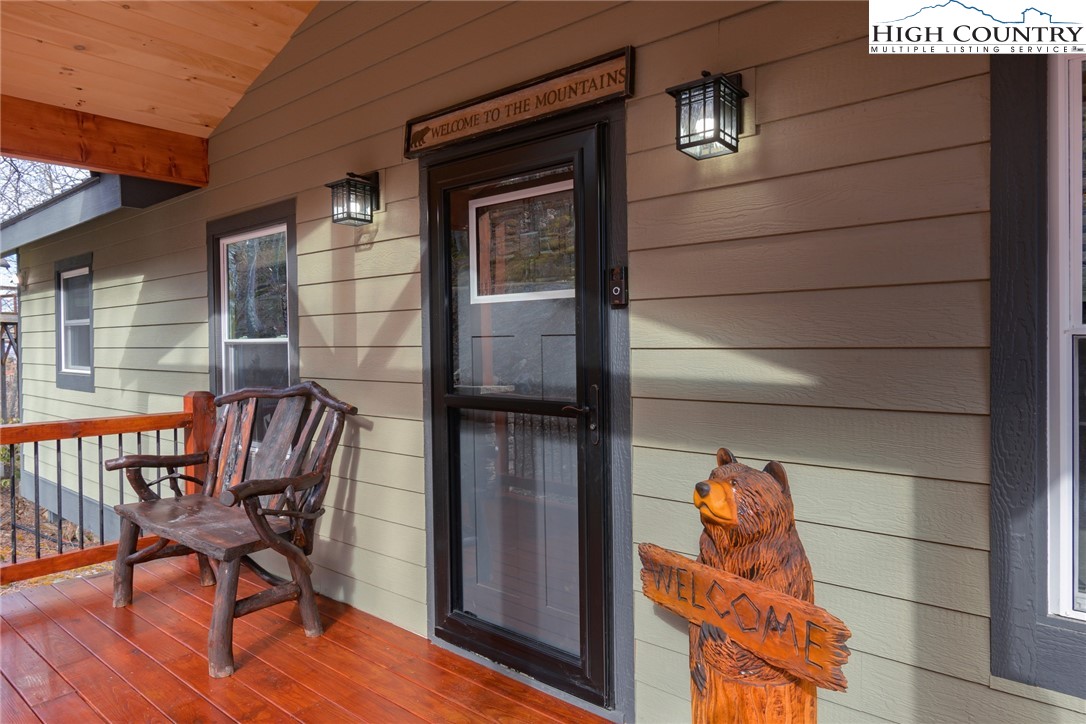 128 Hawthorne Road Beech Mountain, NC 28604 - Photo 8 of 47 Gallery Image 8