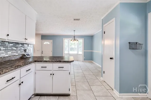 $2,100 | 104 West Moore Street, Bloomingdale, GA 31302