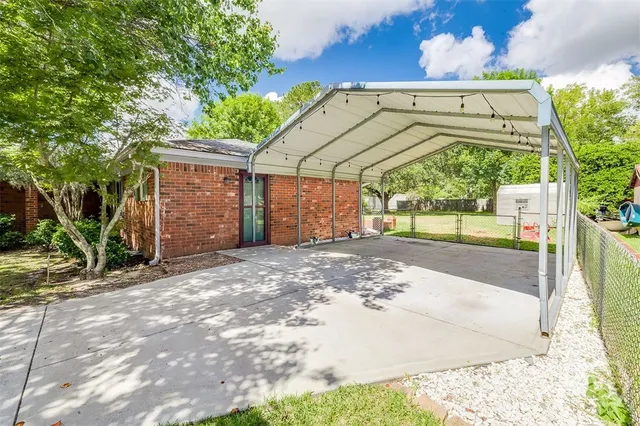 $2,100 | 104 West Moore Street, Bloomingdale, GA 31302