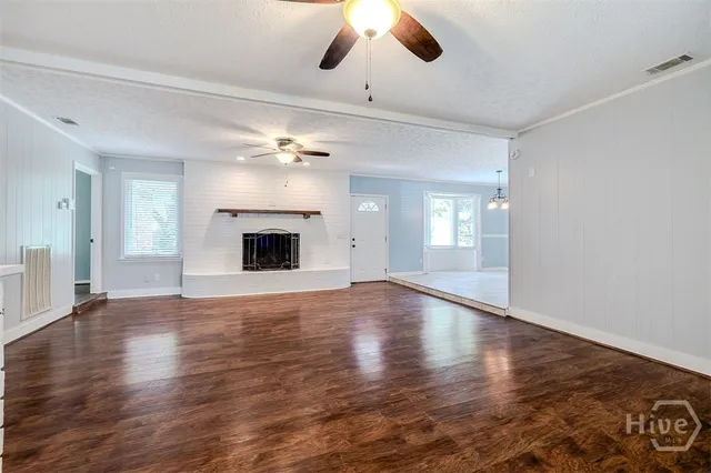 $2,100 | 104 West Moore Street, Bloomingdale, GA 31302
