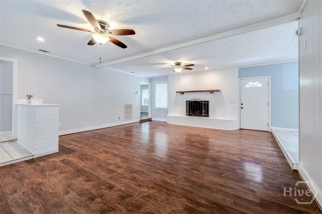 $2,100 | 104 West Moore Street, Bloomingdale, GA 31302