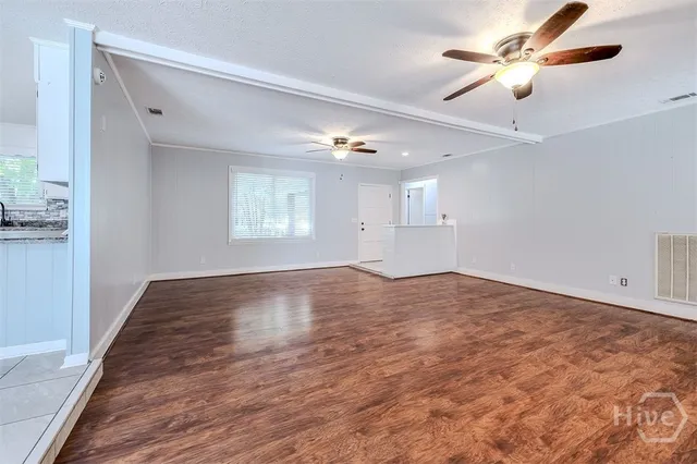 $2,100 | 104 West Moore Street, Bloomingdale, GA 31302