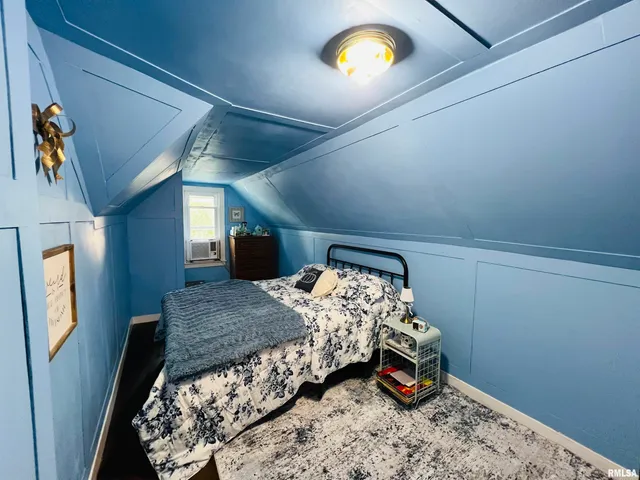 $154,900 | 734 South McKinley Street, Harrisburg, IL 62946