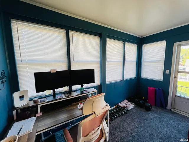 $154,900 | 734 South McKinley Street, Harrisburg, IL 62946