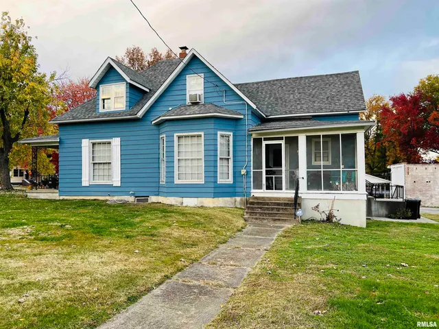$154,900 | 734 South McKinley Street, Harrisburg, IL 62946