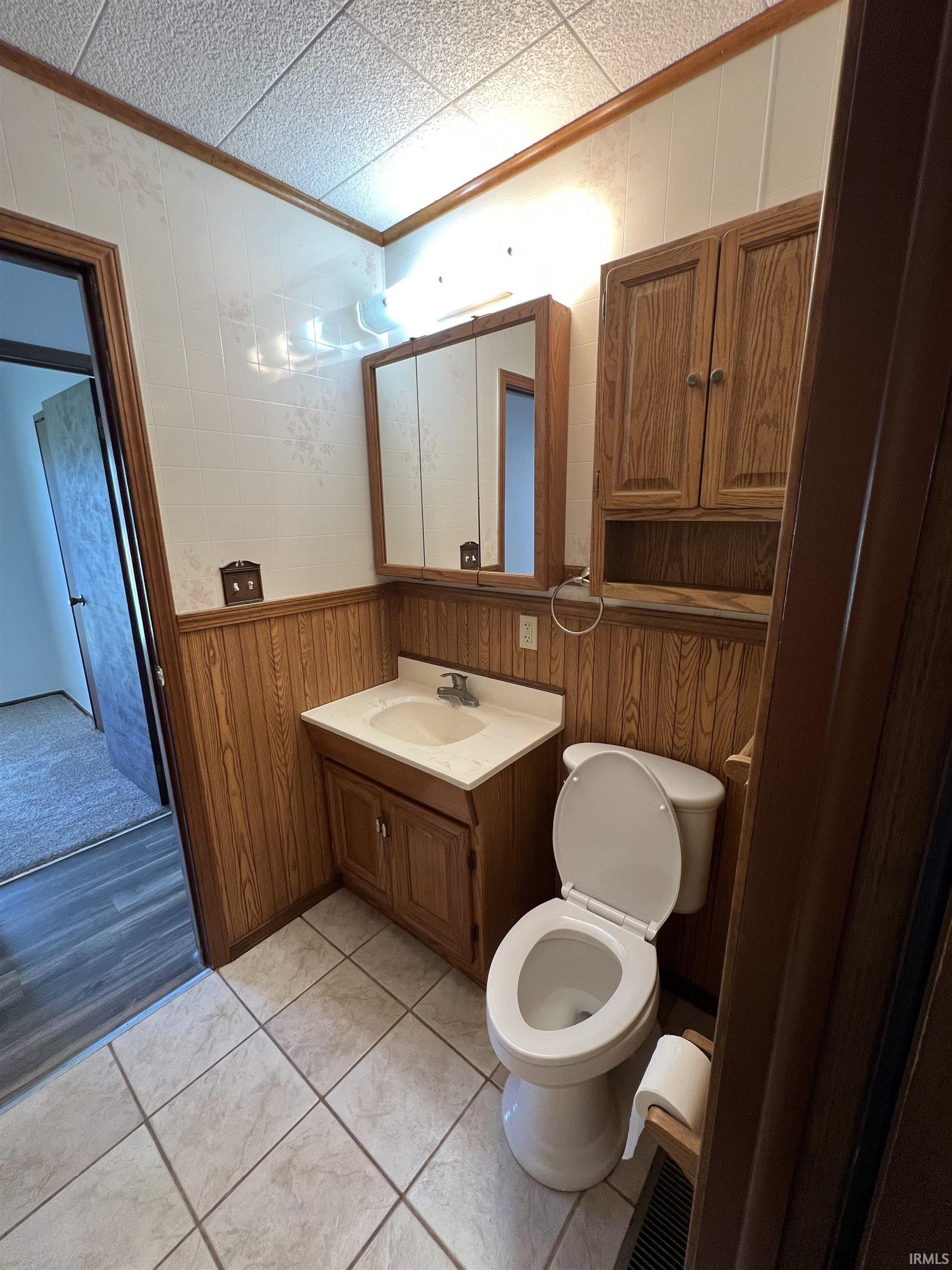 1818 Oak Street Linton, IN 47441 - Photo 12 of 17