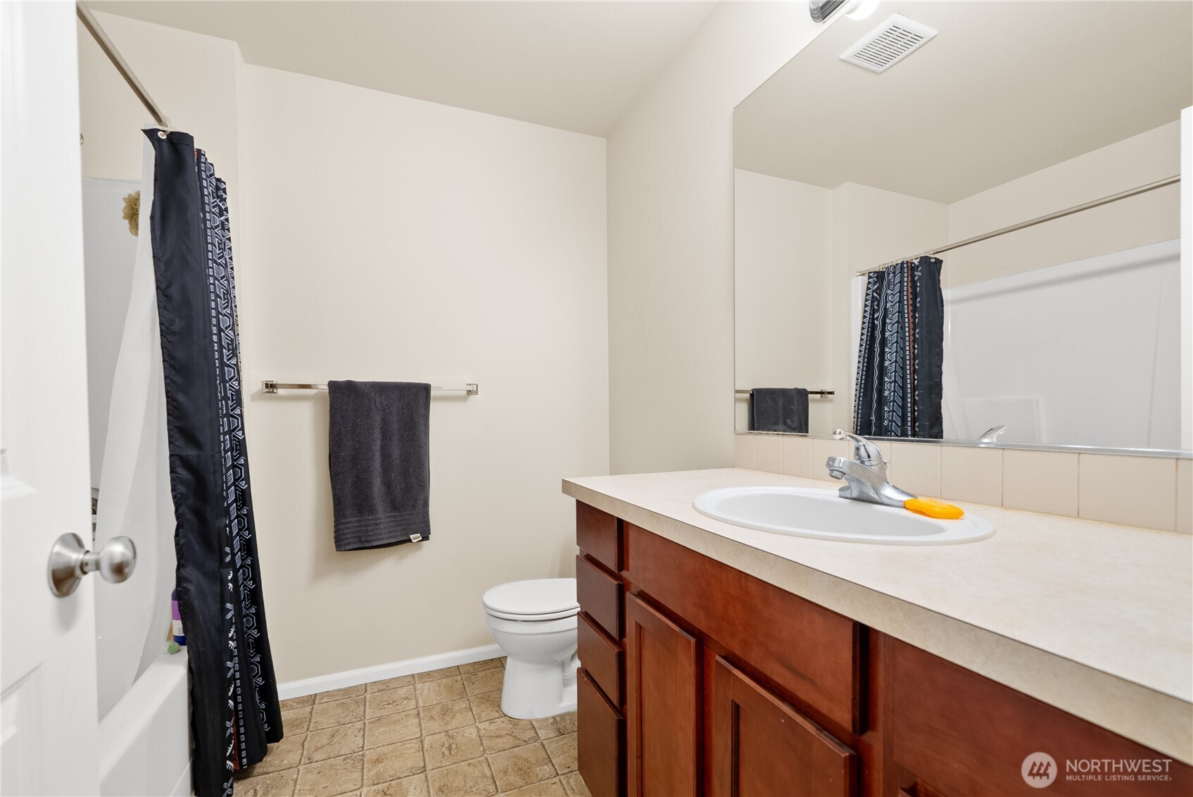 5922 Illinois Lane Southeast, Unit A Lacey, WA 98513 - Photo 9 of 19