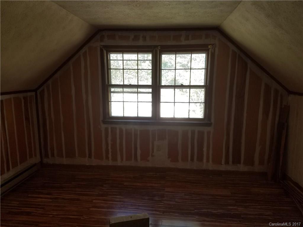 445 Rowland Rd., Unit 81 82 & 83 Swannanoa, NC 28778 - Photo 5 of 9 Gallery Image 5