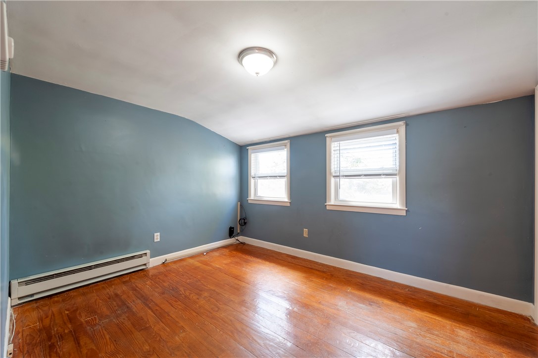 27 Eaton Street Pawtucket, RI 02861 - Photo 20 of 27 Second bed in unit 2