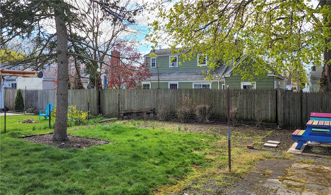 27 Eaton Street Pawtucket, RI 02861 - Photo 27 of 27