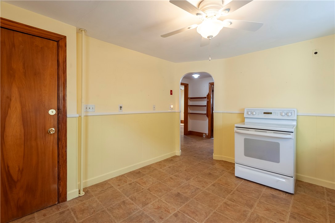 27 Eaton Street Pawtucket, RI 02861 - Photo 7 of 27