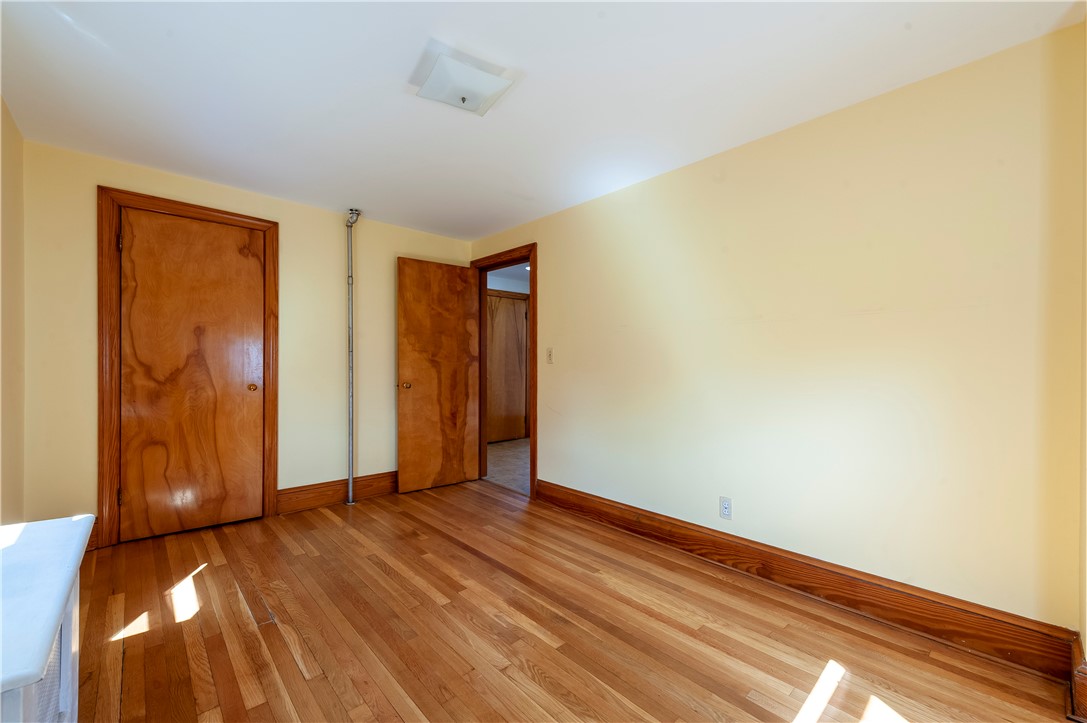 27 Eaton Street Pawtucket, RI 02861 - Photo 10 of 27