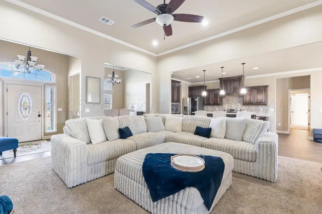 $355,000 | 18 Canyon E Parkway, Canyon, TX 79015