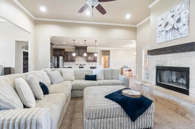 $355,000 | 18 Canyon E Parkway, Canyon, TX 79015