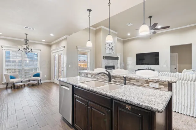 $355,000 | 18 Canyon E Parkway, Canyon, TX 79015