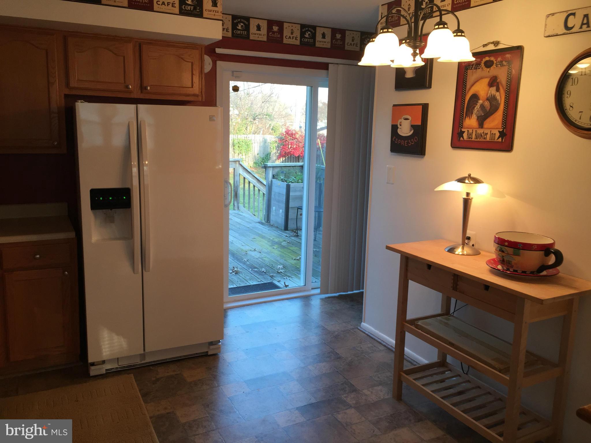 8635 Delegge Road Baltimore, MD 21237 - Photo 16 of 27 Kitchen