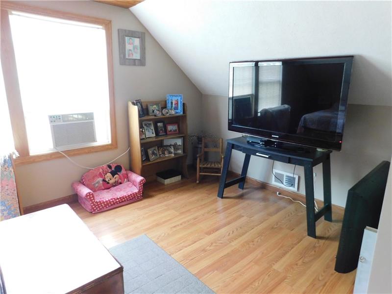 178 Free Soil Road Mount Morris, PA 15349 - Photo 17 of 20