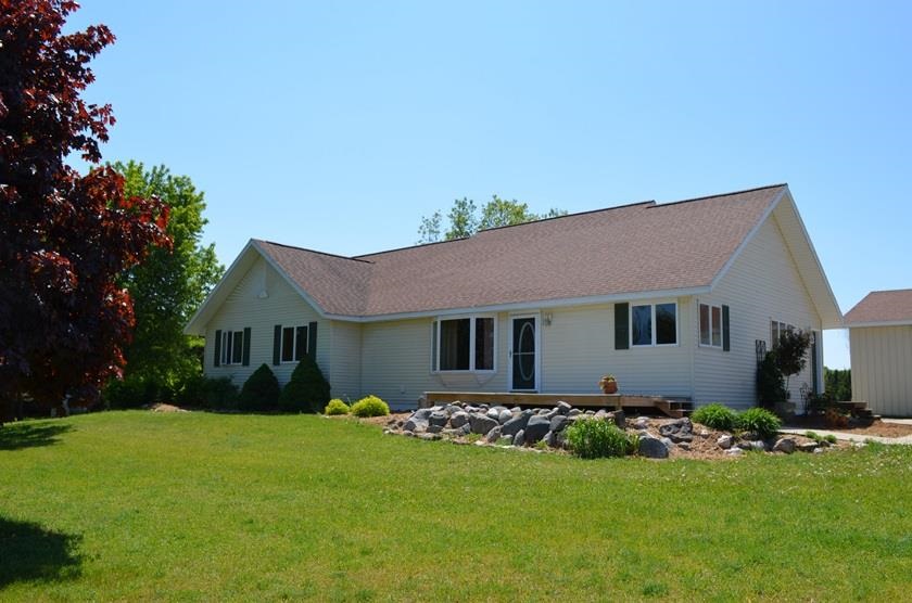 4187 Broomhead Road Williamsburg, MI 49690 - Photo 30 of 30 1784820-29.JPG