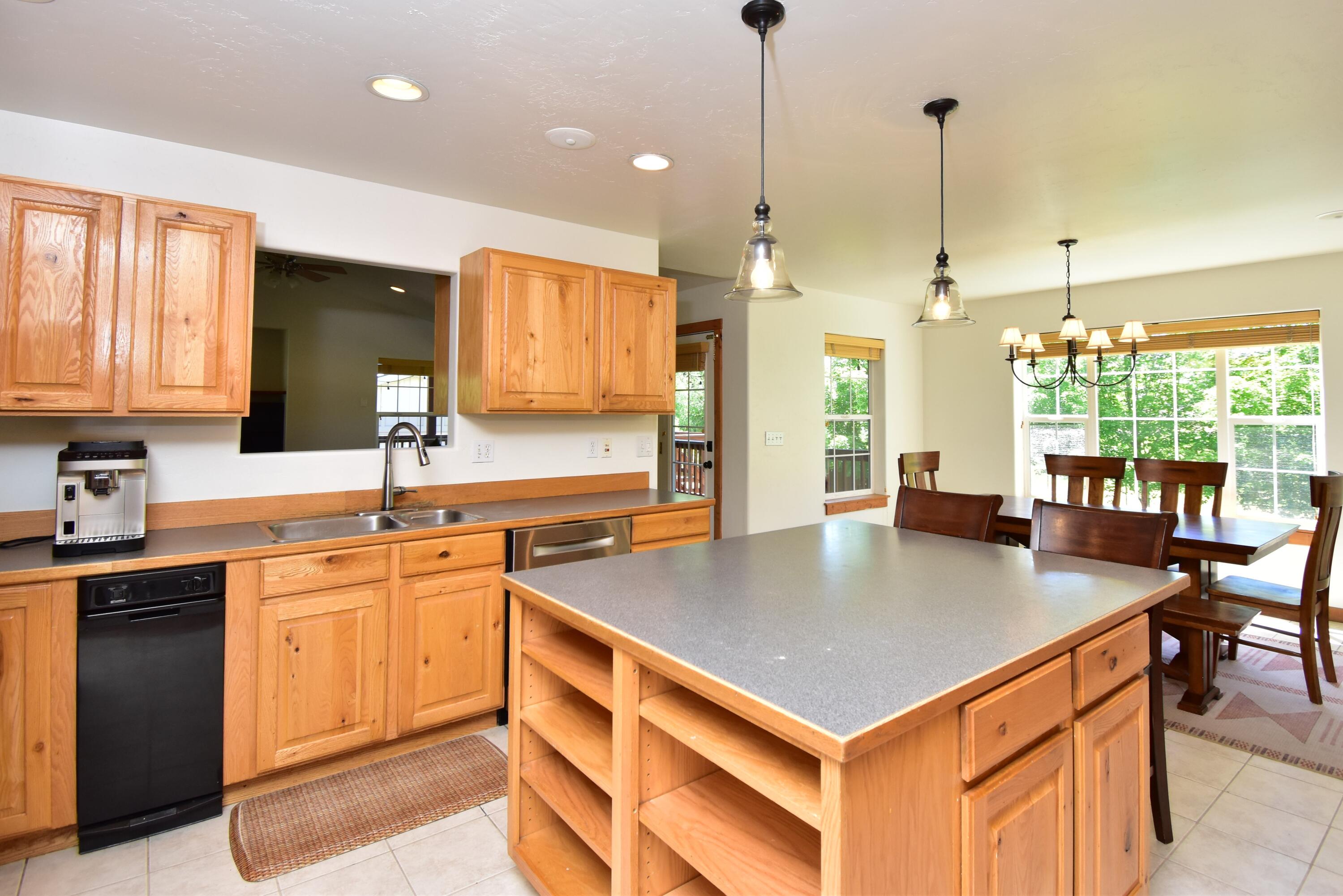 341 Ridge View Drive Bellevue, ID 83313 - Photo 8 of 35 Kitchen