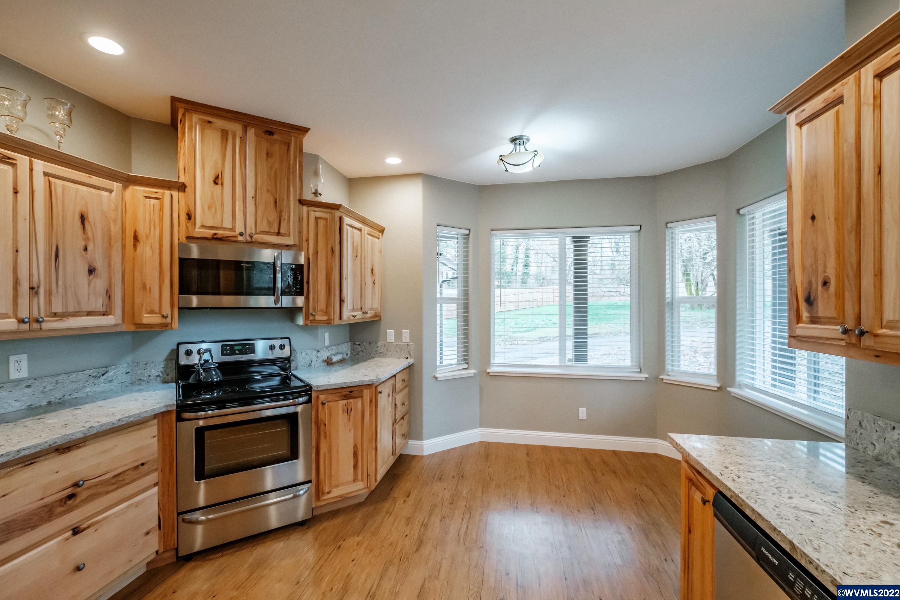 33008 Brewster Road Lebanon, OR 97355 - Photo 14 of 42 Gallery Image 14