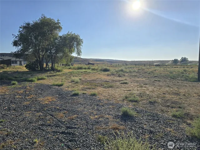 $50,000 | 327 1st Street, Wilson Creek, WA 98860