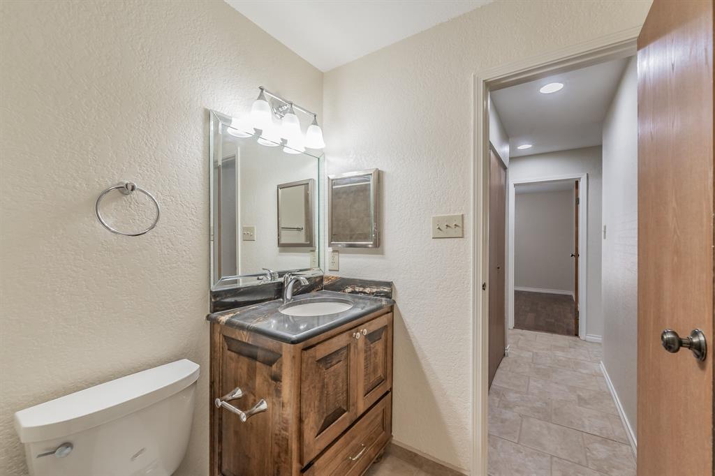 3609 Spring Meadow Lane Flower Mound, TX 75028 - Photo 17 of 32