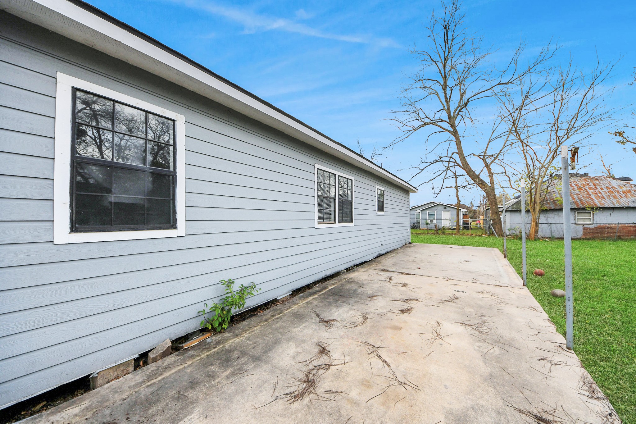 15 High Street Baytown, TX 77520 - Photo 25 of 29 a view of outdoor space and yard