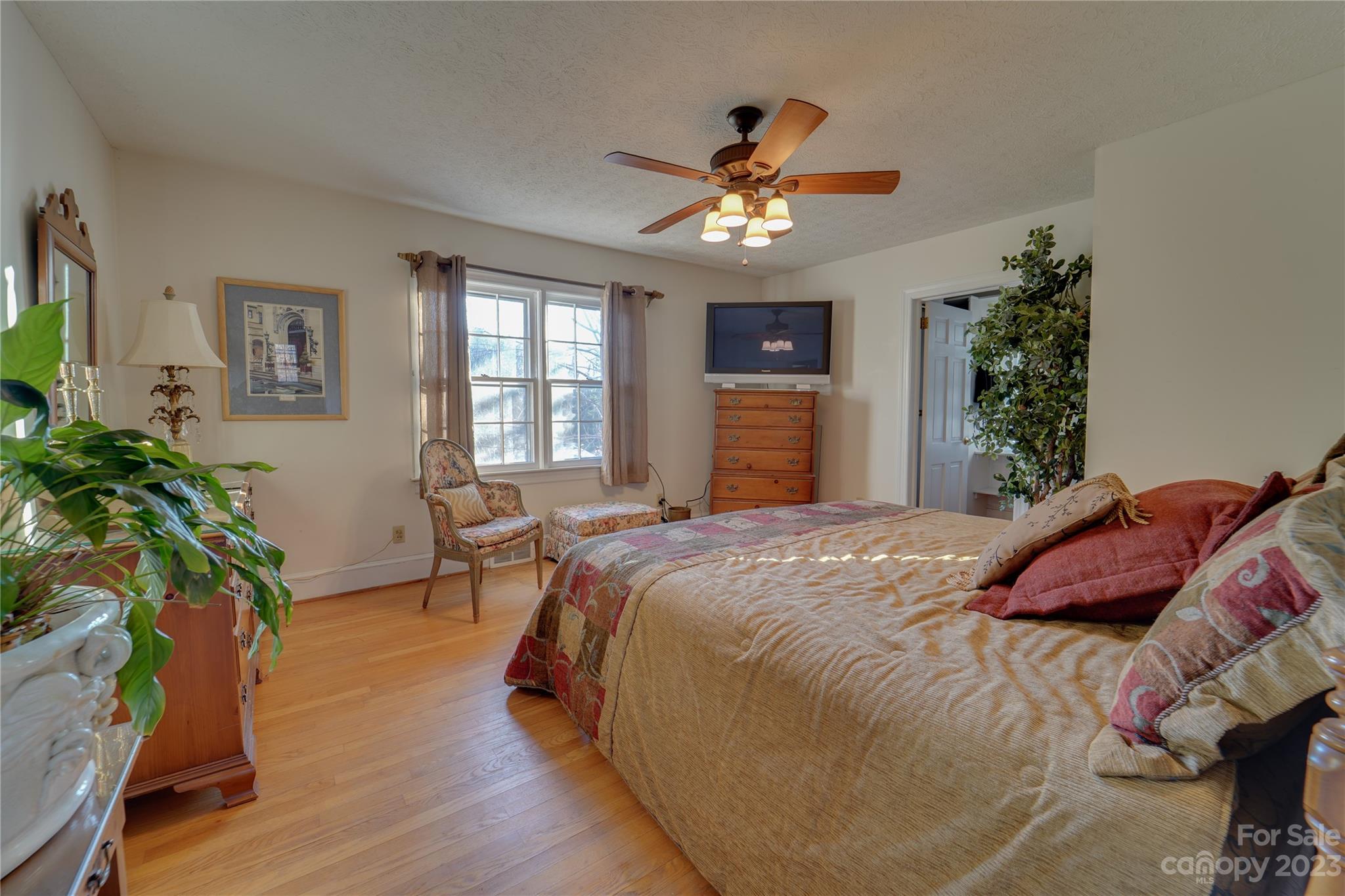 221 Spring Street Canton, NC 28716 - Photo 12 of 38 Gallery Image 12